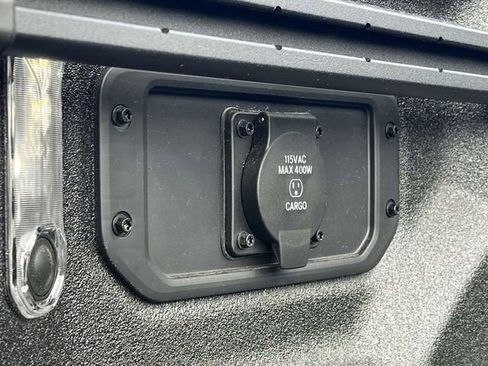 New 2026 RAM 1500 4x4 Crew Cab image 21