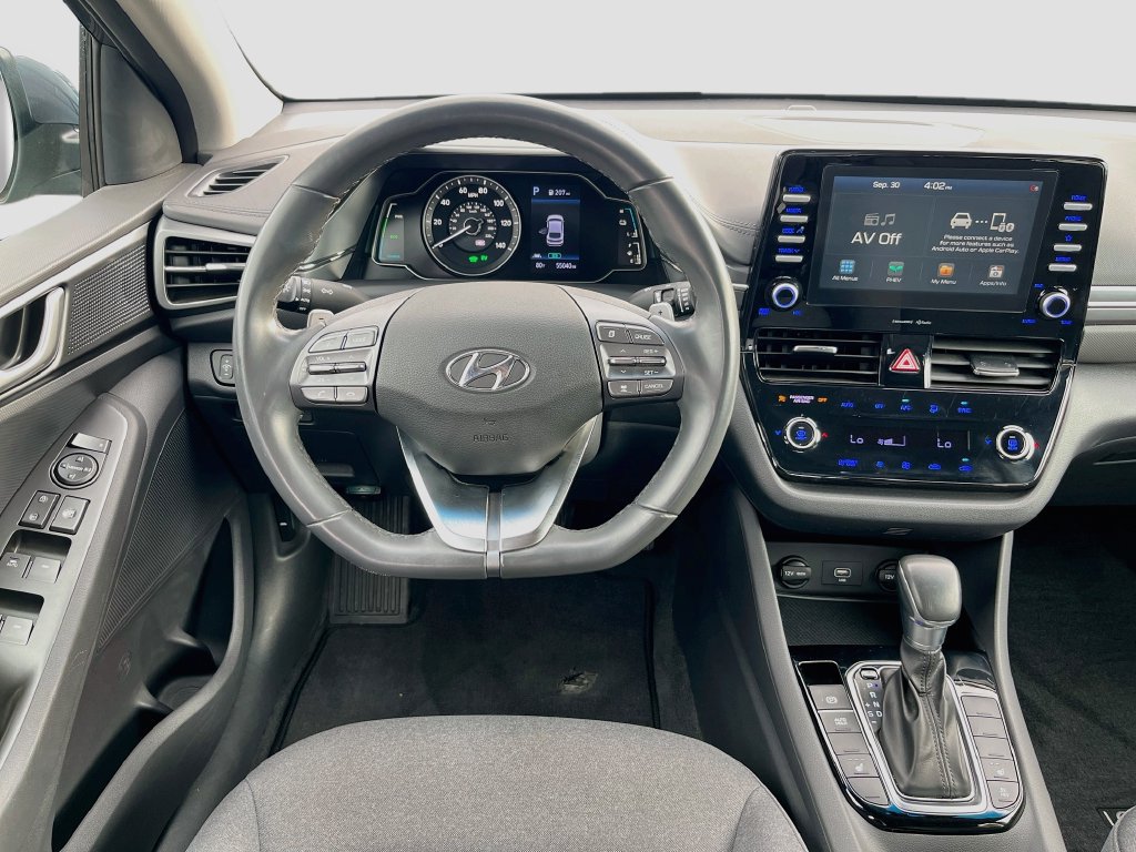 Used 2020 Hyundai Ioniq SE FWD image 21