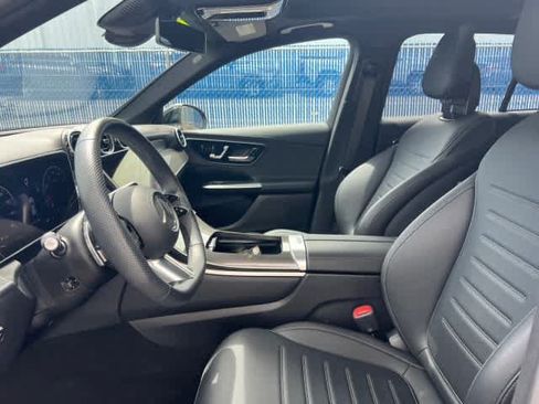 Used 2026 Mercedes-Benz GLC 300 image 19