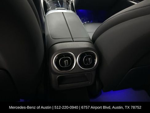 Certified 2025 Mercedes-Benz GLC 300 image 20