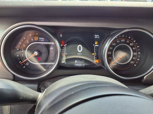 Used 2019 Jeep Wrangler Unlimited Sport S AWD/4WD image 14