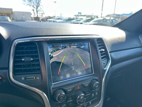 Used 2018 Jeep Grand Cherokee Altitude image 33