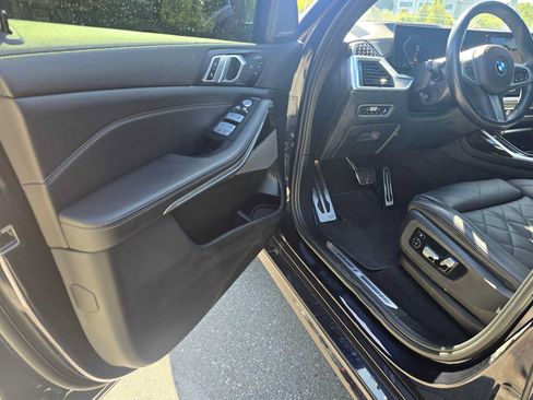 Used 2023 BMW X7 xDrive40i w/ Executive Package AWD/4WD image 23