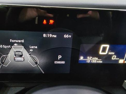 Certified 2025 Nissan Kicks S image 10