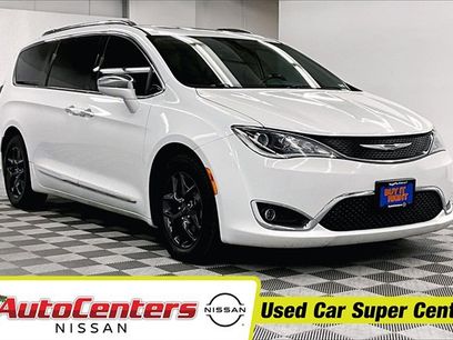 Used 2018 Chrysler Pacifica Limited