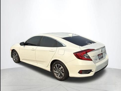 Used 2017 Honda Civic EX image 7