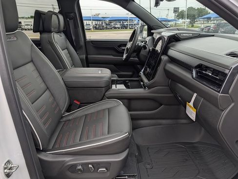 New 2026 GMC Yukon AT4 Ultimate AWD/4WD image 33