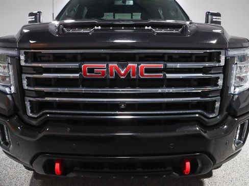Used 2023 GMC Sierra 2500 AT4 w/ AT4 Preferred Package AWD/4WD image 4