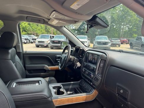 Used 2018 Chevrolet Silverado 1500 LTZ w/ Sport Package AWD/4WD image 37