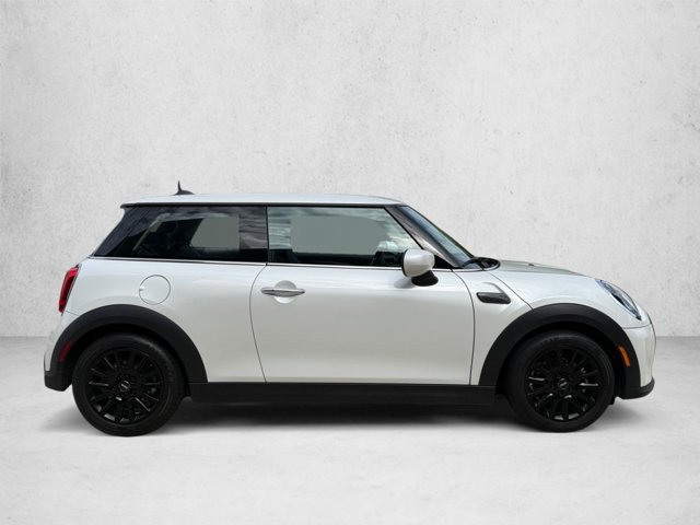 Used 2024 MINI Cooper 2-Door Hardtop FWD image 4