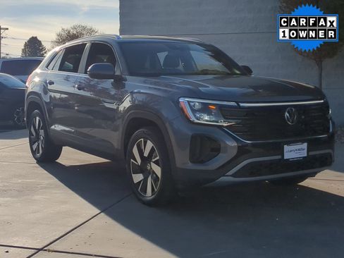 Used 2024 Volkswagen Atlas Cross Sport SE image 8