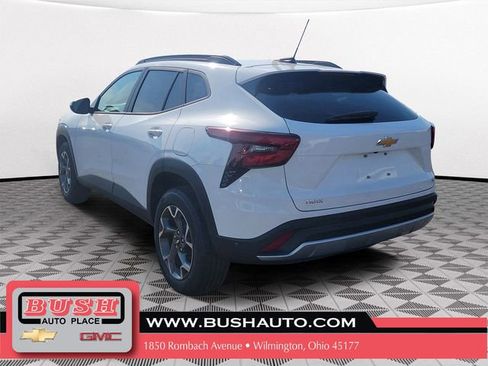 New 2026 Chevrolet Trax LT image 3