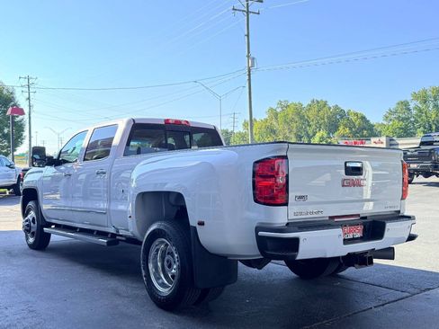 Used 2019 GMC Sierra 3500 Denali w/ Duramax Plus Package AWD/4WD image 5