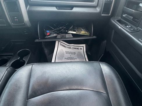 Used 2017 RAM 2500 Tradesman w/ Chrome Appearance Group image 27