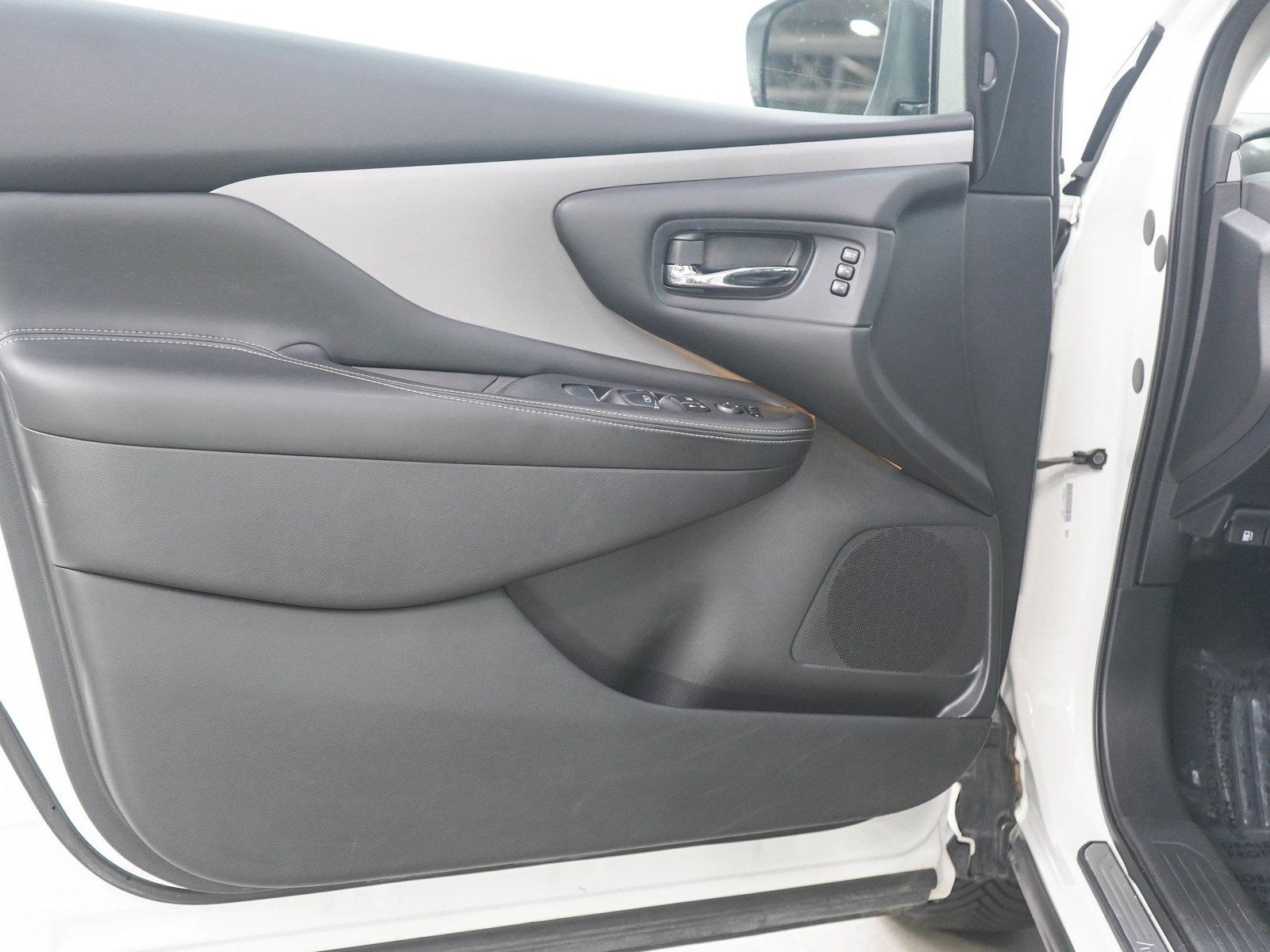 Used 2019 Nissan Murano SL w/ Cargo Package AWD/4WD image 19