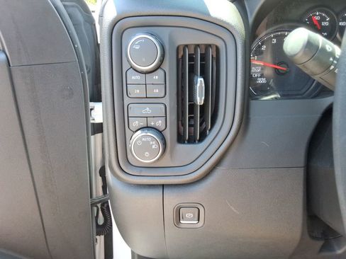 Certified 2021 Chevrolet Silverado 1500 Custom Trail Boss w/ LPO, Dark Essentials Package AWD/4WD image 36