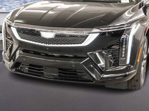 New 2026 Cadillac Optiq Sport 1 image 24