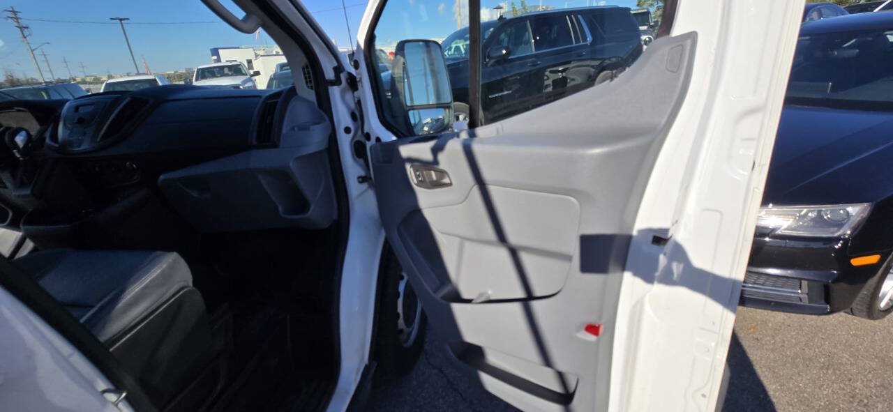 Used 2016 Ford Transit 150 148 Low Roof RWD image 30