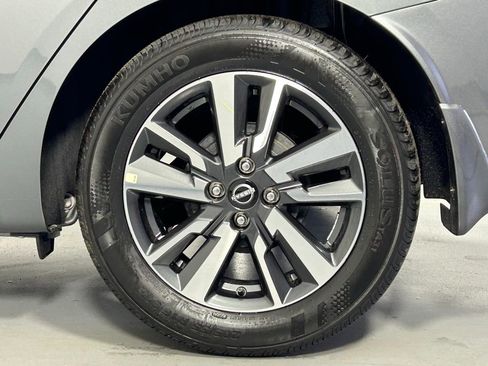 Used 2025 Nissan Versa SV w/ Trunk Package FWD image 30