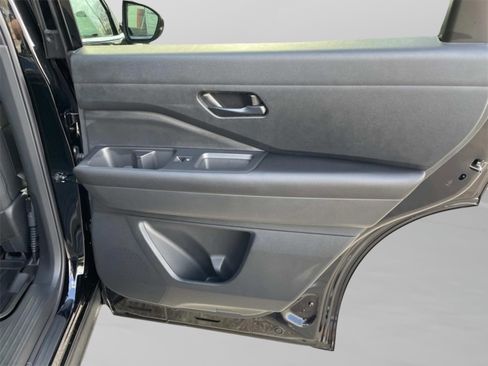New 2025 Nissan Pathfinder SV image 22