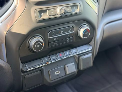 Used 2020 Chevrolet Silverado 1500 Custom w/ Custom Value Package AWD/4WD image 15