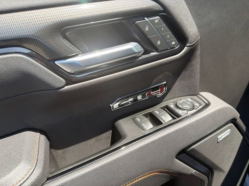 Used 2025 GMC Sierra 1500 AT4 w/ AT4 Premium Package AWD/4WD image 22