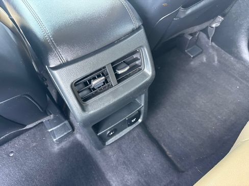 Used 2024 Ford Edge SEL w/ Convenience Package AWD/4WD image 19