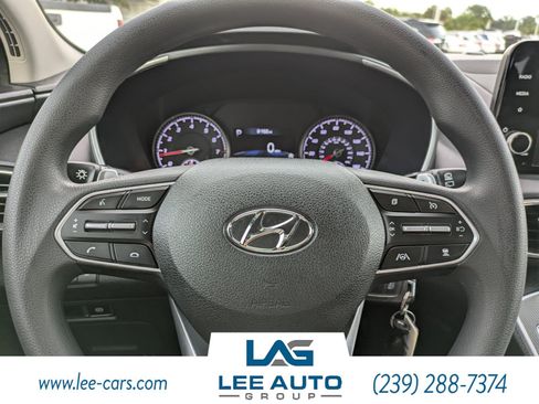 Used 2022 Hyundai Santa Fe SE FWD image 21