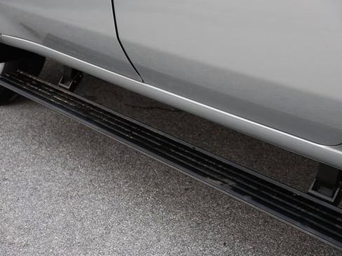 Used 2022 Chevrolet Silverado 2500 High Country w/ Z71 Off-Road Package image 9