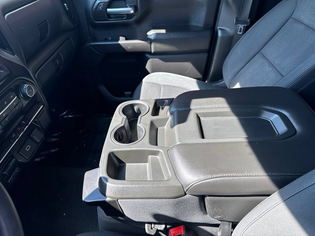 Used 2020 Chevrolet Silverado 1500 Custom w/ Custom Value Package AWD/4WD image 20