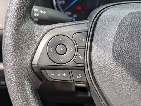 Used 2024 Toyota RAV4 LE AWD/4WD image 31
