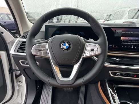New 2026 BMW X7 xDrive40i image 17