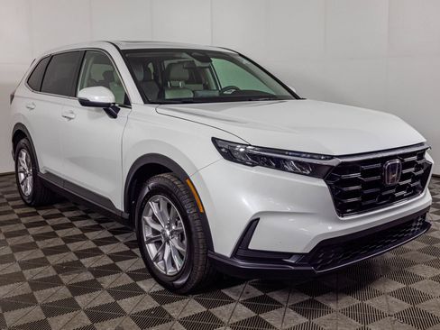 Used 2023 Honda CR-V EX image 13