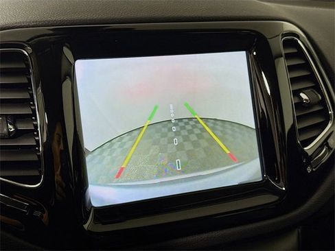 Used 2021 Jeep Compass Limited image 22