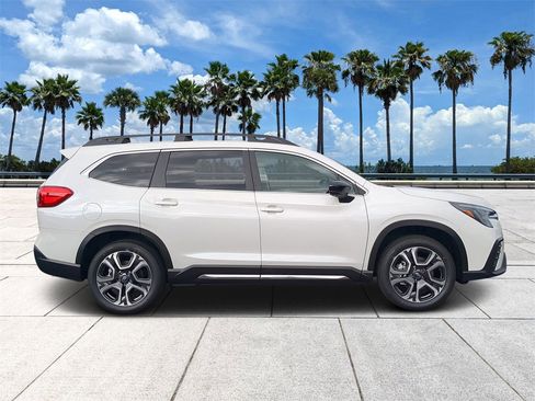 Certified 2025 Subaru Ascent Limited image 3