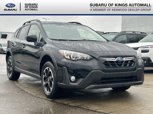 Used 2023 Subaru Crosstrek 2.0i Premium image 1
