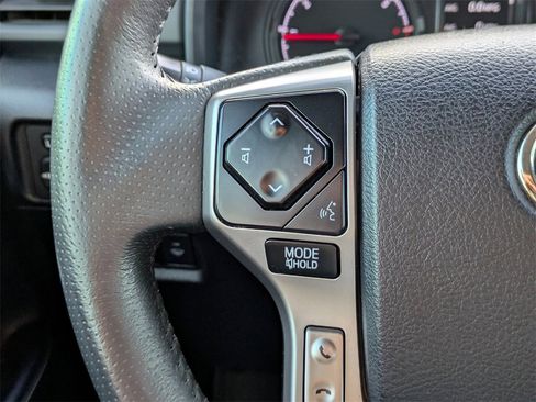 Certified 2022 Toyota 4Runner SR5 Premium image 28