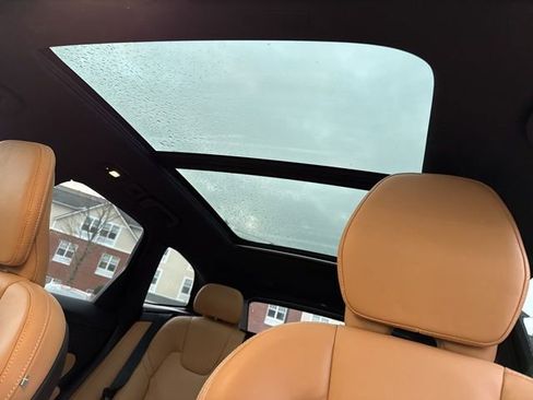 Certified 2023 Volvo XC60 B5 Ultimate w/ Protection Package Premier image 20