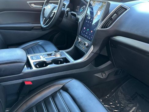 Used 2024 Ford Edge SEL w/ Convenience Package AWD/4WD image 17