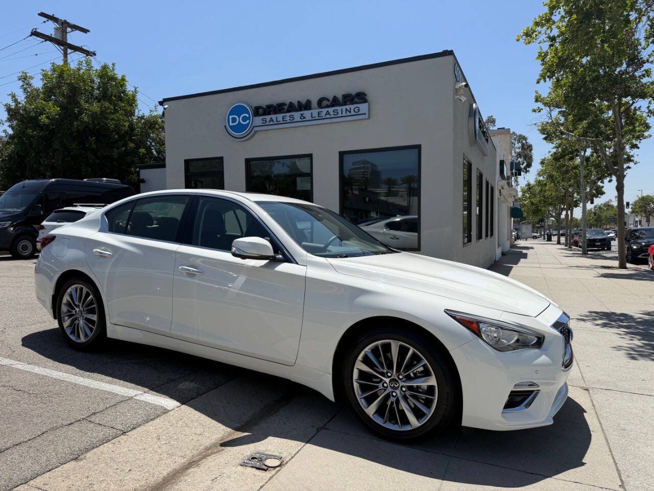 Used 2023 INFINITI Q50 Luxe w/ Cargo Package RWD image 1