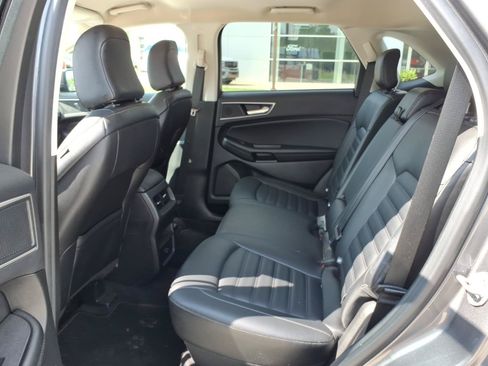 Used 2022 Ford Edge SEL AWD/4WD image 14