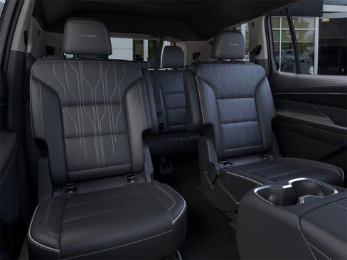 New 2026 Buick Enclave Avenir image 17