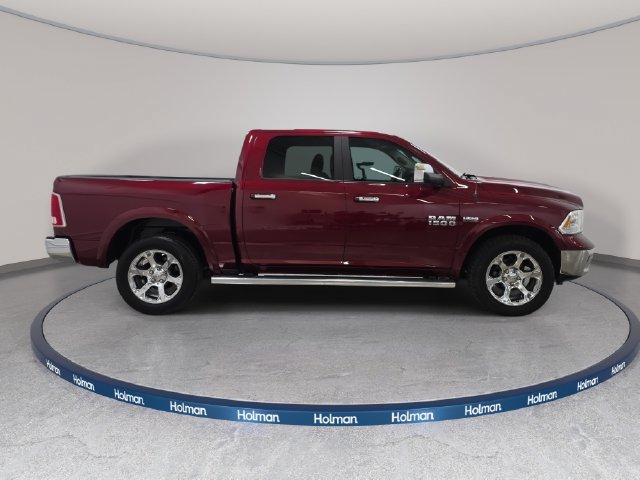 Used 2017 RAM 1500 Laramie w/ Convenience Group AWD/4WD image 5