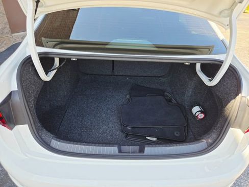 Used 2020 Volkswagen Jetta S image 9