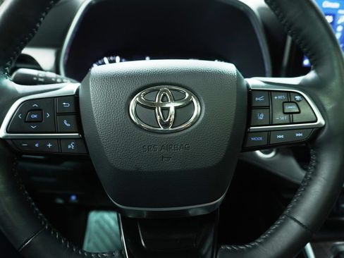 Used 2021 Toyota Highlander Platinum AWD/4WD image 19