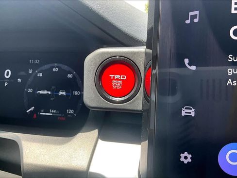Used 2024 Toyota Tacoma TRD Sport RWD image 32