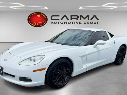 Used 2011 Chevrolet Corvette Coupe w/ 1LT RWD image 1