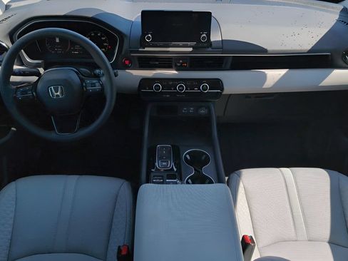 Used 2024 Honda Pilot LX image 14
