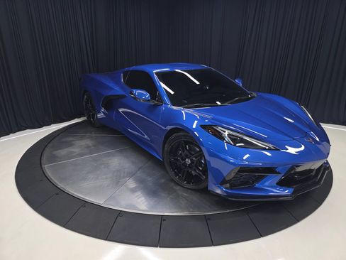 Used 2020 Chevrolet Corvette Stingray Preferred Cpe w/ 2LT Preferred Equipment Group RWD image 15