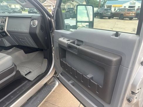 Used 2016 Ford F350 XLT AWD/4WD image 6